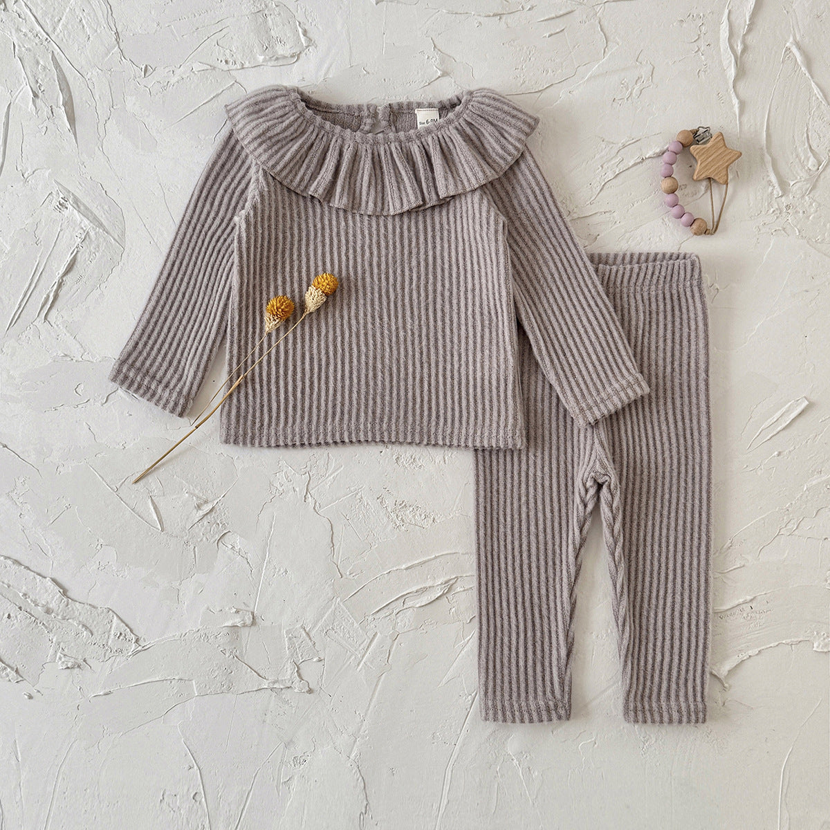 Two piece ruffled long sleeved+slim fit long pants knit set